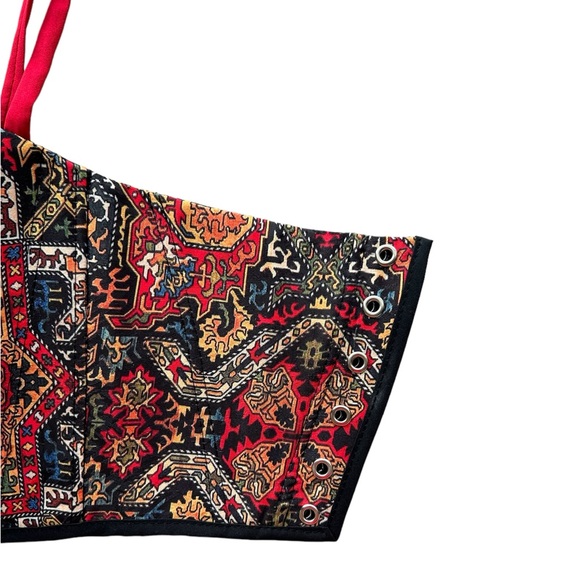 Red Elegance Crop Top - Corset Vintage Tapestry Handmade - Picture 4 of 5